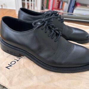 Louis Vuitton Black Leather Oxfords